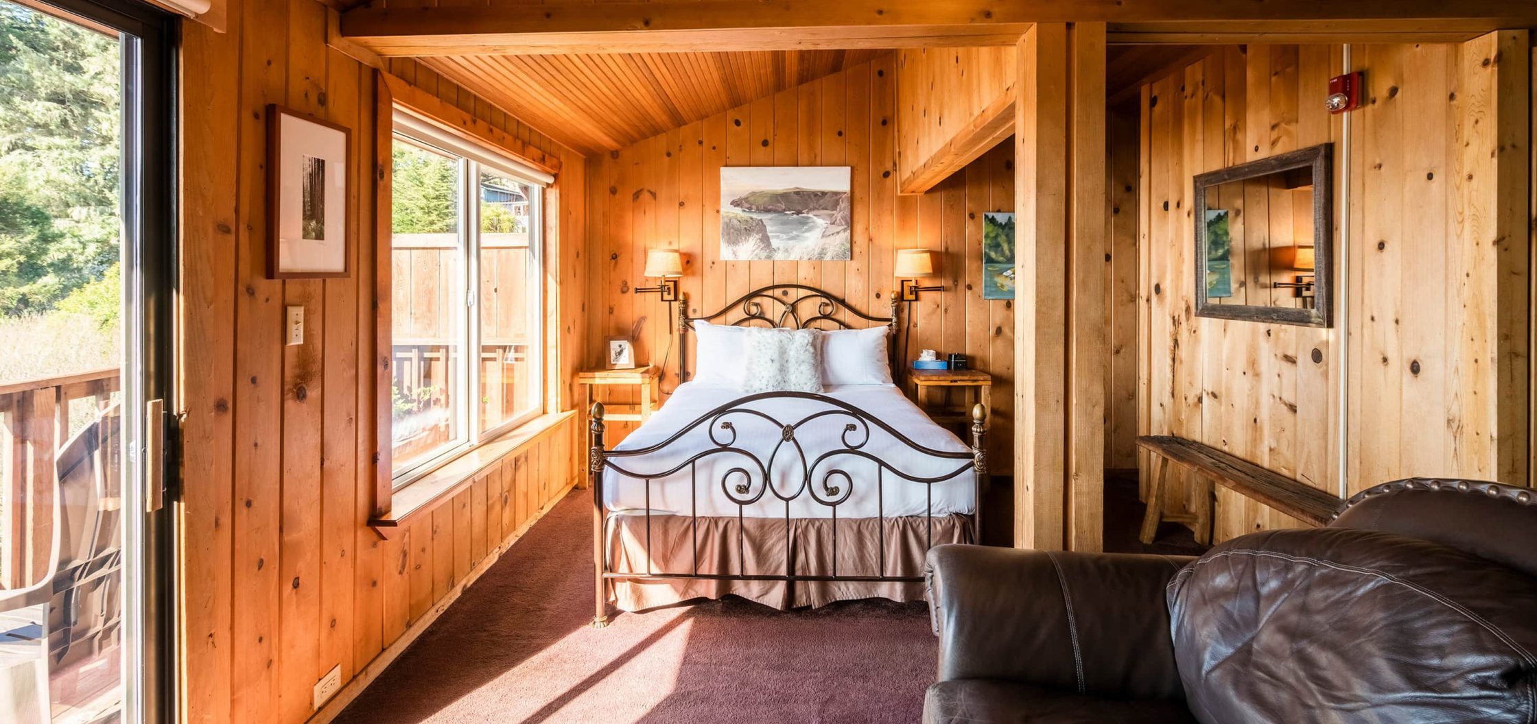 Cabin 4 bed in the sunlight