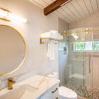 Headlands House bathroom - Waterfront Rental